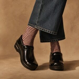 Dansko Black Patent Leather Clogs 38 Narrow US Sz 8